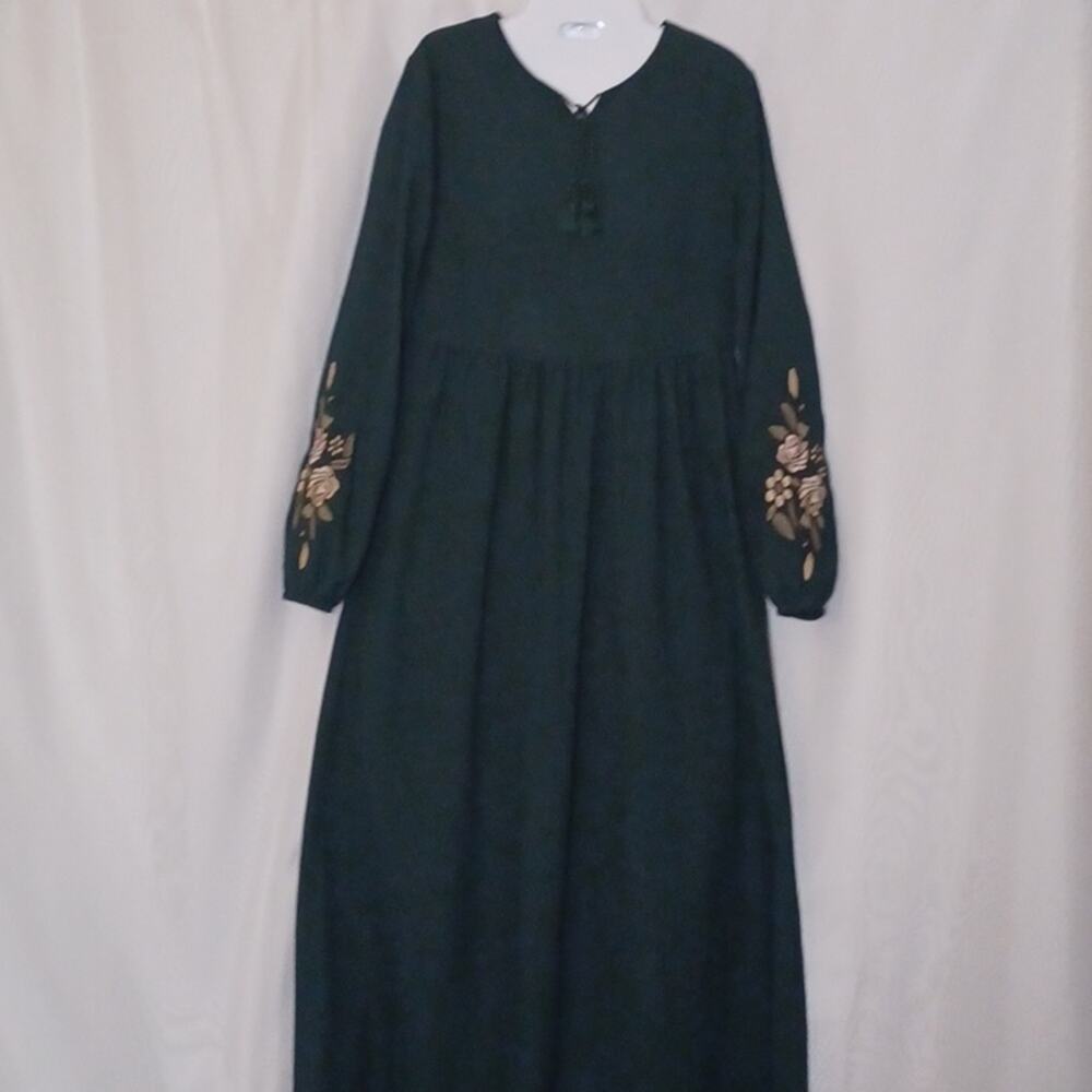 ELIT Life Green Maxi Dress With Embroidery. Size 38(6) - Picture 7 of 13